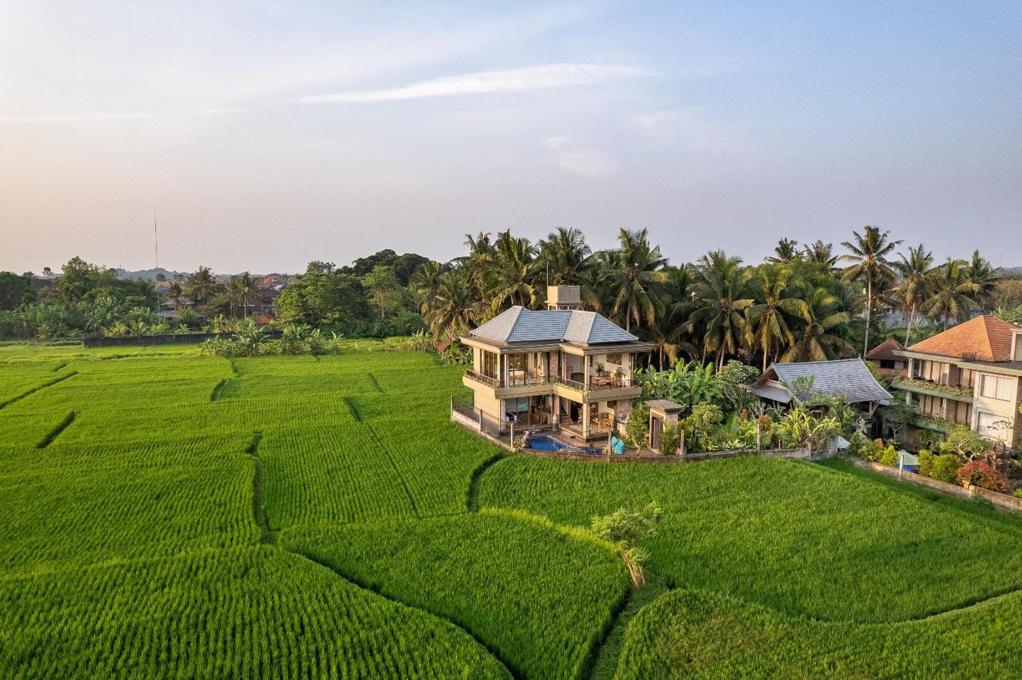 Gynandha Ubud Cottage Exterior photo